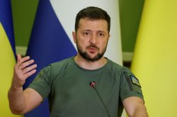 Зеленски: Путин е наредил &bdquo;да няма правила&ldquo; във въздушната война срещу Украйна