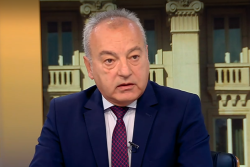 Гълъб Донев за домашната ракия: Никой няма да ходи по къщите (ВИДЕО)