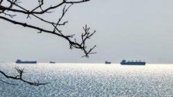 Нов удар с дронове в Черно море! 12 ранени на кораб само на 3 мили от българските териториални води