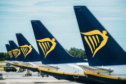 Край на евтините полети: Ryanair предупреждава за скок на билетите в Европа