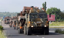 Военни колони тръгват през България: техника и войници на път