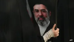 Ройтерс: Моджтаба Хаменей е с тежки наранявания по лицето и крака