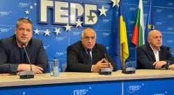 Борисов разсмя публиката: Радев ще управлява еднолично, но ние трябва да запазим антикорупционния си профил (ВИДЕО)