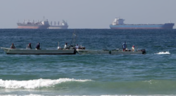 Персийският залив предупреждава ЕС: Ормуз може да блокира торове и енергия за света