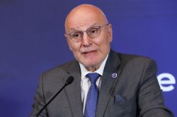 Управителят на БНБ: Еврото не купува доверие &ndash; България го прие, след като го изгради