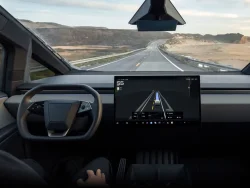 Tesla проби в Европа: Нидерландия разреши FSD (Supervised) &ndash; но шофьорът остава под строг контрол