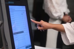 МЕУ: Минимален процент проблеми при машинното гласуване в началото на изборния ден