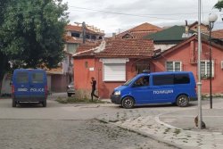 МВР сигнализира за предизборни плакати на прозорци в Пловдив &ndash; РИК отряза полицията