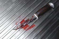 Скандал заради жена във Велико Търново: 30-годишен намушкан, двама арестувани