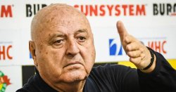 Венци Стефанов избухна след 1:2: &bdquo;Каква легенда на Славия, бе?!&ldquo;