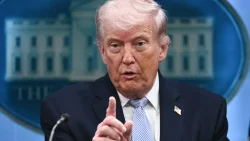 Тръмп: Започнахме разчистване на Ормузкия проток и унищожихме ирански минни кораби