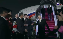 Путин кацна в Пекин: утре е срещата със Си Цзинпин (СНИМКИ+ВИДЕО)
