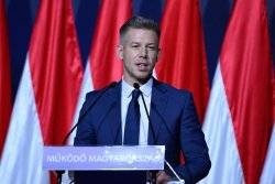 Петер Мадяр: Русия няма да изчезне никъде и Европа отново ще купува руски газ