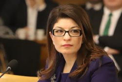 "Демократична България" и "Възраждане" поискаха оставката на Десислава Атанасова от Конституционния съд