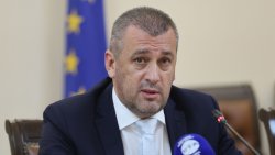 Над 400 млн. евро за жп проекти под риск: OLAF и Европрокуратурата проверяват договори, а 23 нови влака са без финансиране