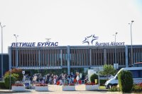 Стана ясна причината за аварийното кацане на самолета в Бургас