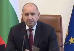Радев: България стигна лимита за помощ към Украйна &ndash; даренията от армията спират