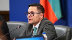 Александър Пулев: Заварихме тежки дефицити по проекта за завода с &bdquo;Райнметал&ldquo;