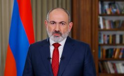 Армения се готви за избор между Москва и Брюксел: Пашинян отложи референдума