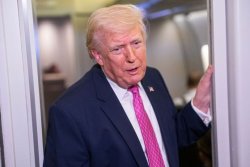 Два нови указа на Тръмп разтърсиха Америка: Ето кои остават без гражданство