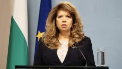 Президентството: Поздравът до Зеленски е изпратен на български, преводът е направен от посолството